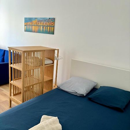 Studio 2 Etoiles A Menton Pour 4 Personnes Екстер'єр фото