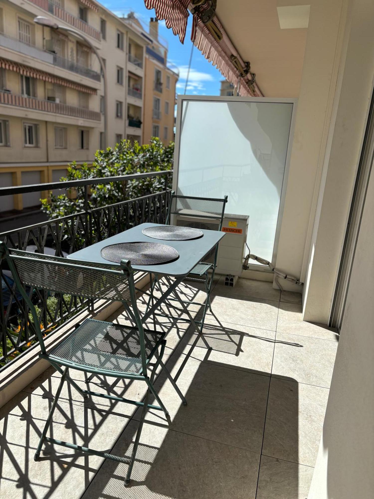 Studio 2 Etoiles A Menton Pour 4 Personnes Екстер'єр фото